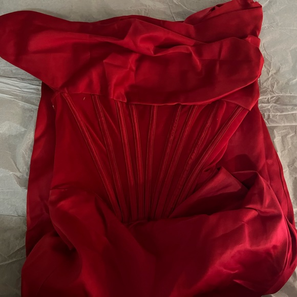 HOUSE OF CB 'Lulu' Red Asymmetric Drape Midi Corset Dress - Picture 6 of 10